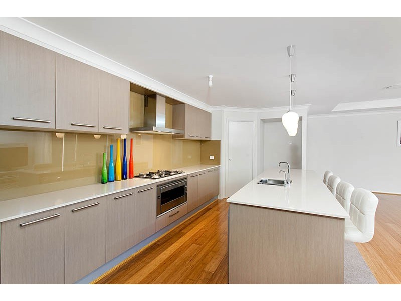 3 Glades Parkway, Shell Cove NSW 2529