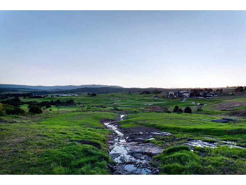 3 Glades Parkway, Shell Cove NSW 2529