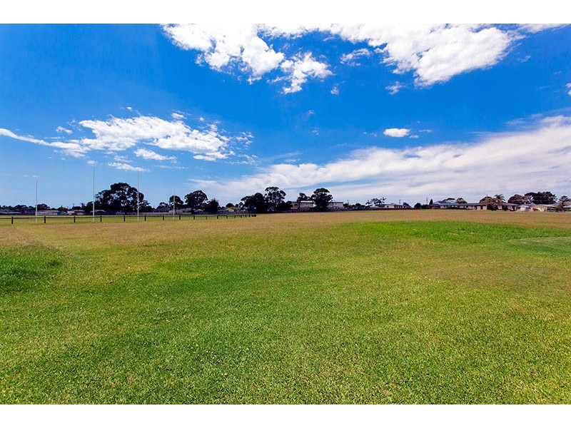 65 Captain Cook Drive, Barrack Heights NSW 2528