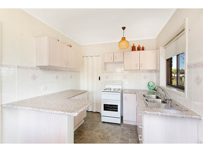 49 Queen Street, Lake Illawarra NSW 2528