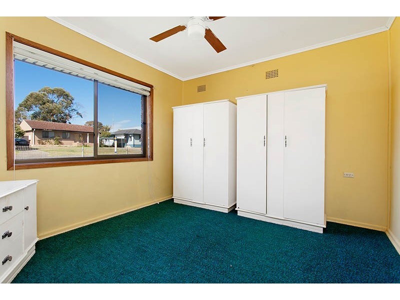 49 Queen Street, Lake Illawarra NSW 2528