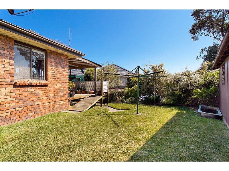 49 Queen Street, Lake Illawarra NSW 2528