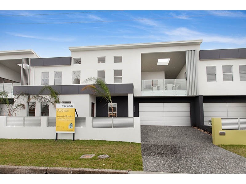 2B Pur Pur Avenue, Lake Illawarra NSW 2528