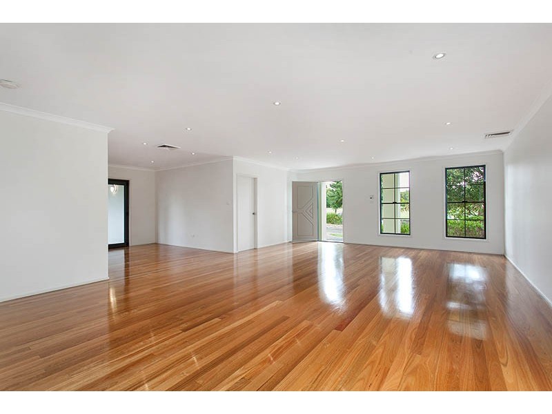 8 Cove Boulevarde, Shell Cove NSW 2529