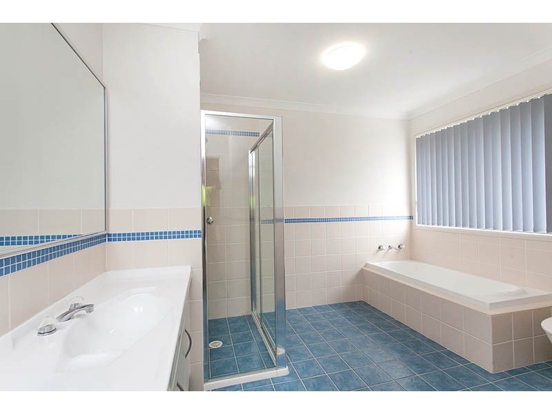 8 Cove Boulevarde, Shell Cove NSW 2529