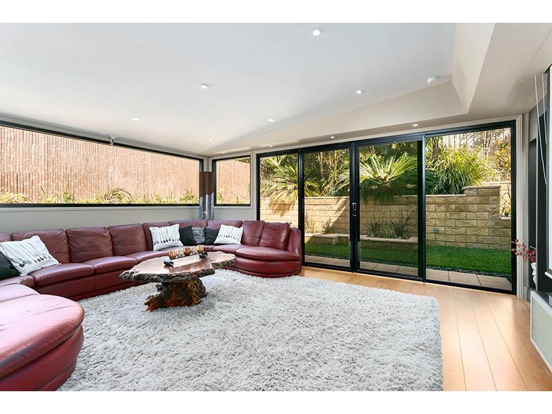 8 Solander Avenue, Shell Cove NSW 2529