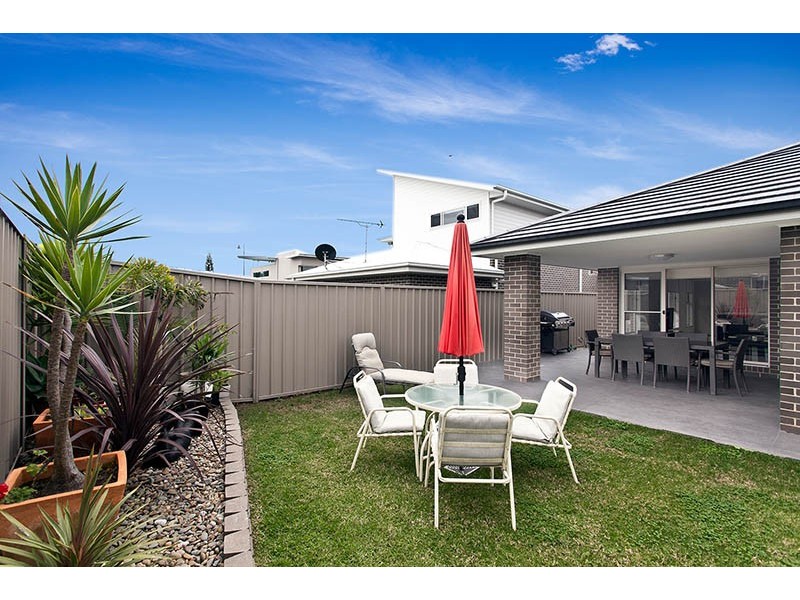 6 Shallows Drive, Shell Cove NSW 2529