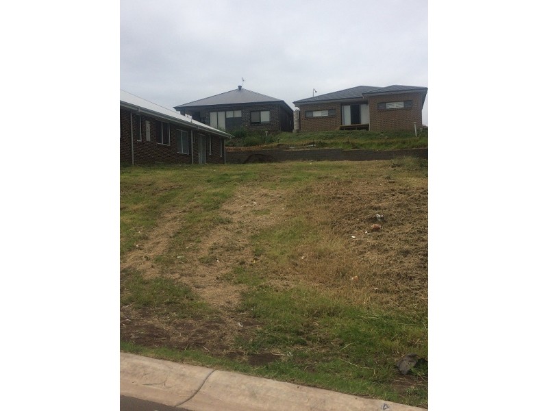 73 Elizabeth Circuit, Flinders NSW 2529