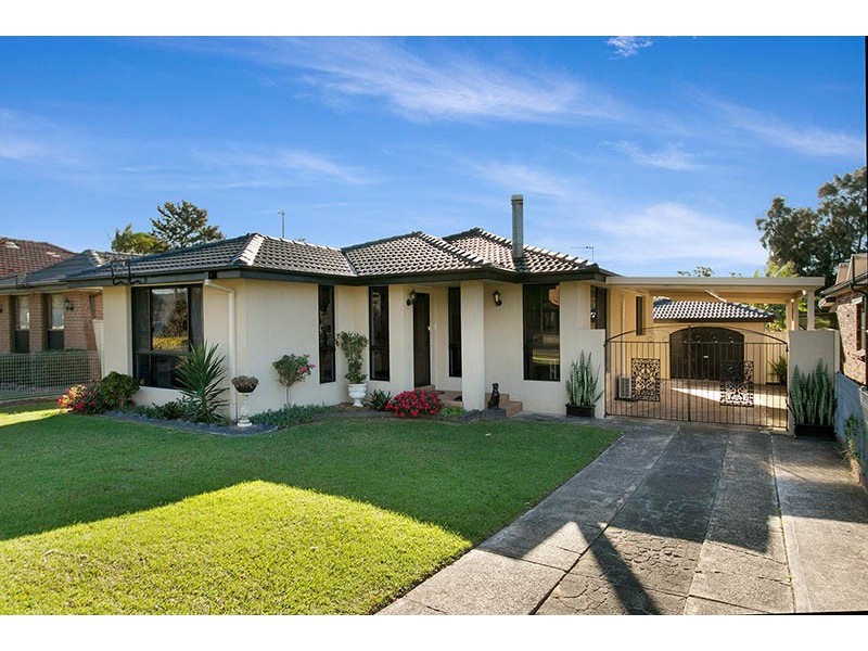 18 Kingston Street, Oak Flats NSW 2529