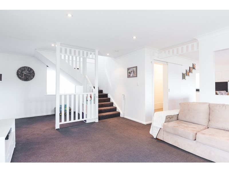 86 The Boulevarde, Oak Flats NSW 2529