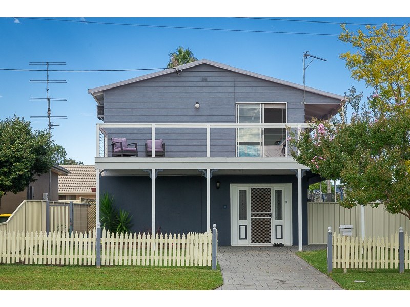 86 The Boulevarde, Oak Flats NSW 2529