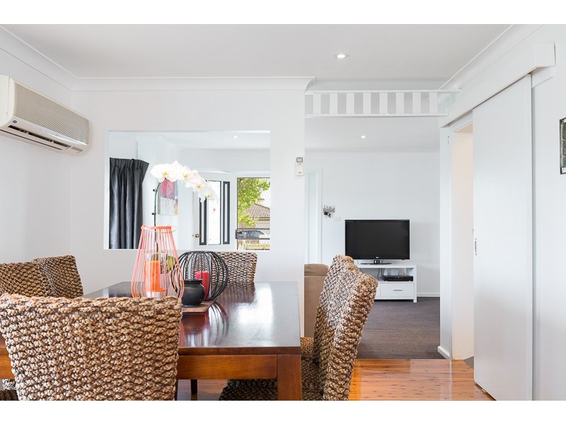 86 The Boulevarde, Oak Flats NSW 2529