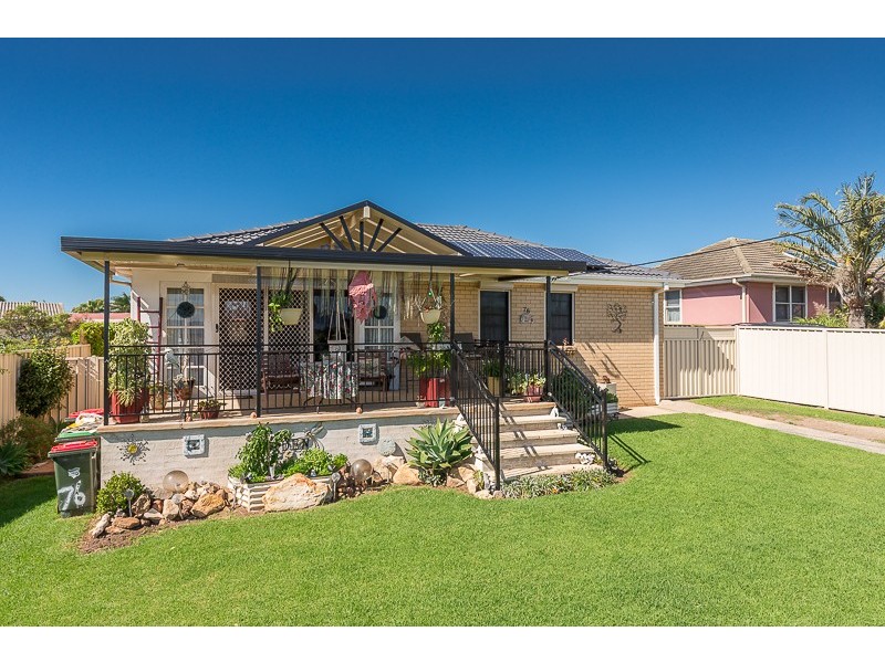 76 Queen Street, Lake Illawarra NSW 2528