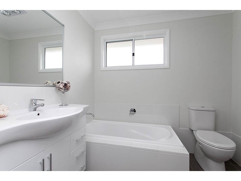 49 Rosemont Circuit, Flinders NSW 2529