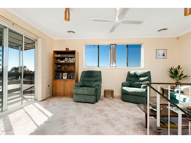 17 Bass Street, Barrack Heights NSW 2528