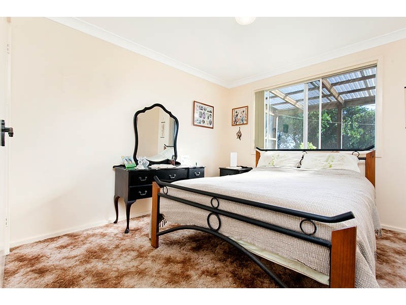 17 Bass Street, Barrack Heights NSW 2528