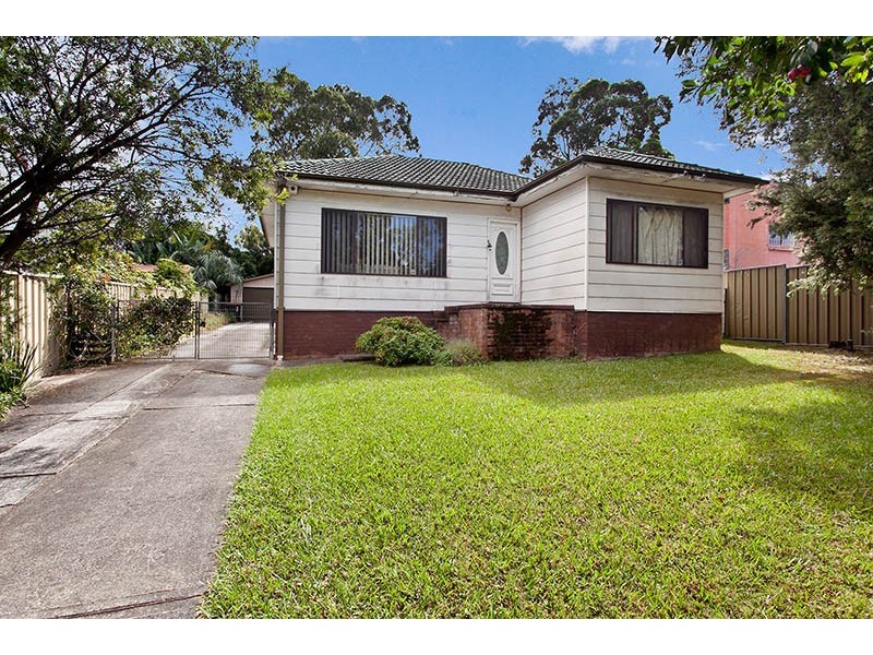 38 Hopetoun Street, Oak Flats NSW 2529