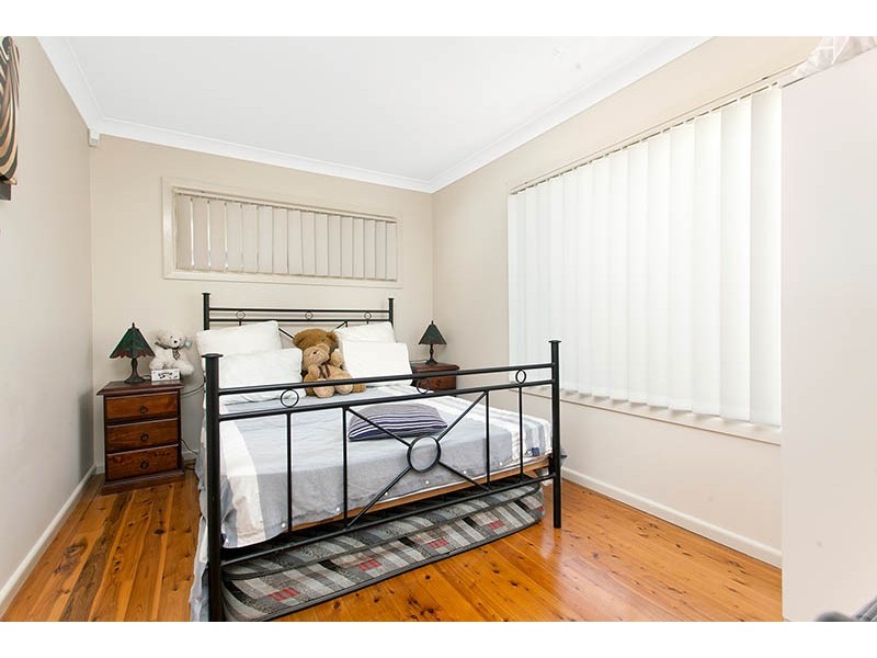 49 The Esplanade, Oak Flats NSW 2529