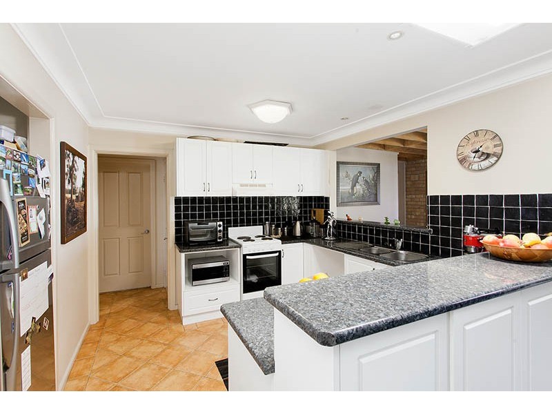 49 The Esplanade, Oak Flats NSW 2529