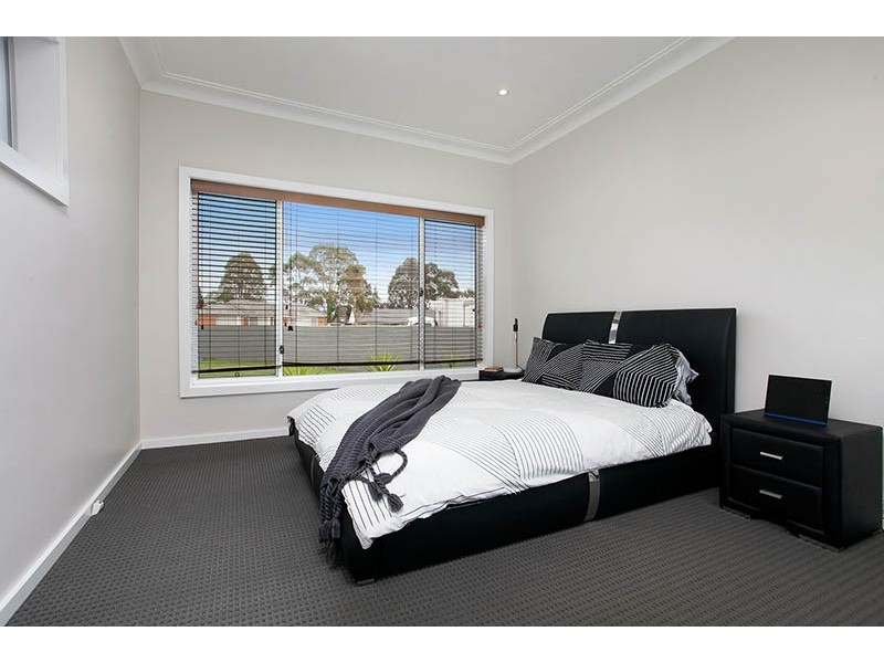 7 Sammat Avenue, Barrack Heights NSW 2528