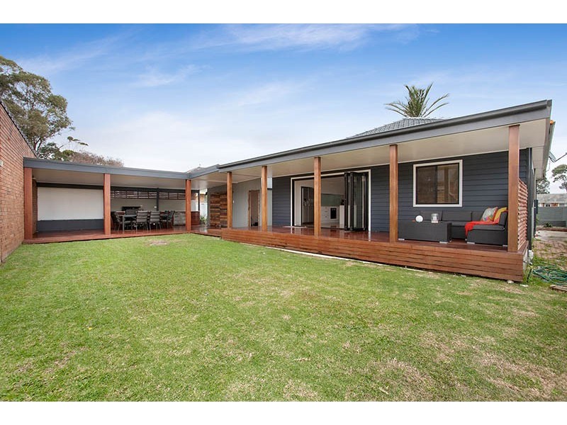 7 Sammat Avenue, Barrack Heights NSW 2528