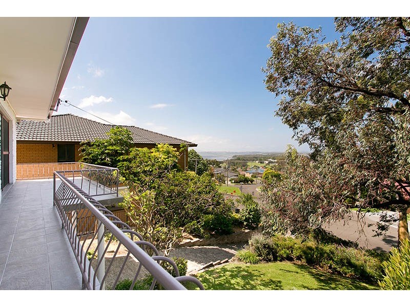 21 Porter Avenue, Mount Warrigal NSW 2528