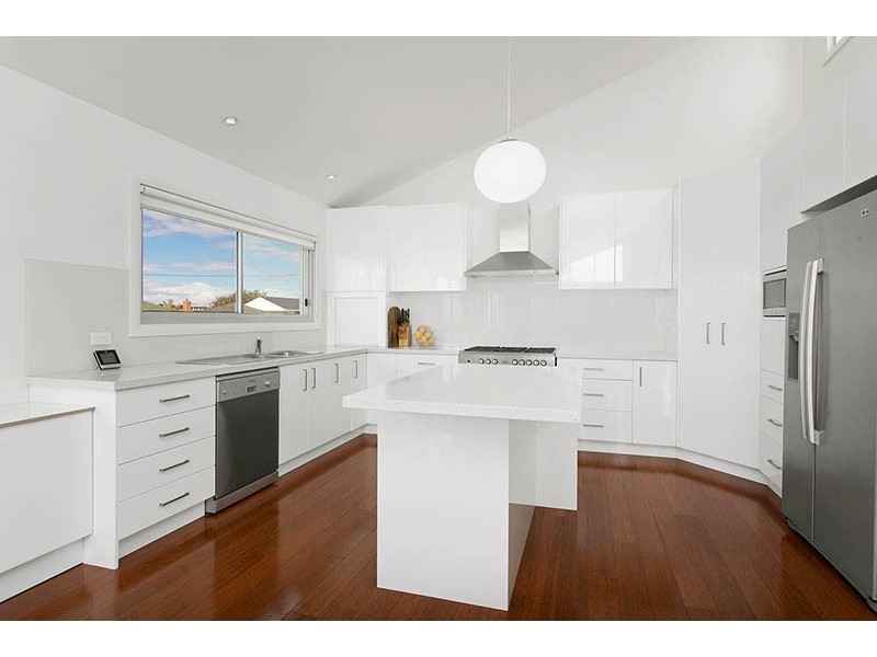 6 Towns Street, Shellharbour NSW 2529