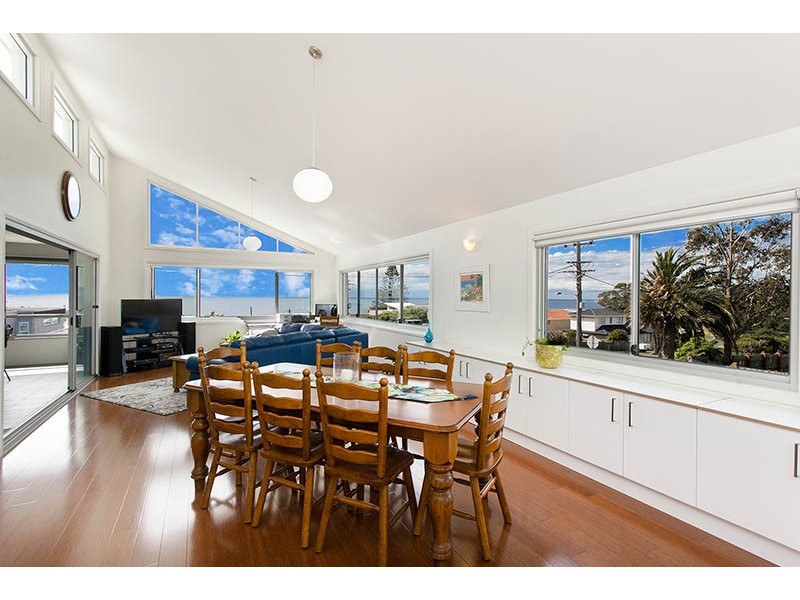 6 Towns Street, Shellharbour NSW 2529