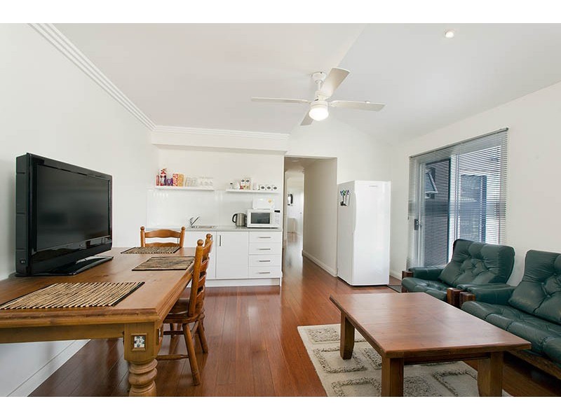 6 Towns Street, Shellharbour NSW 2529