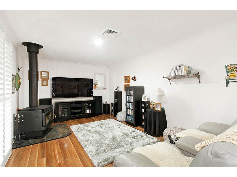 3 Murchison Street, Albion Park NSW 2527
