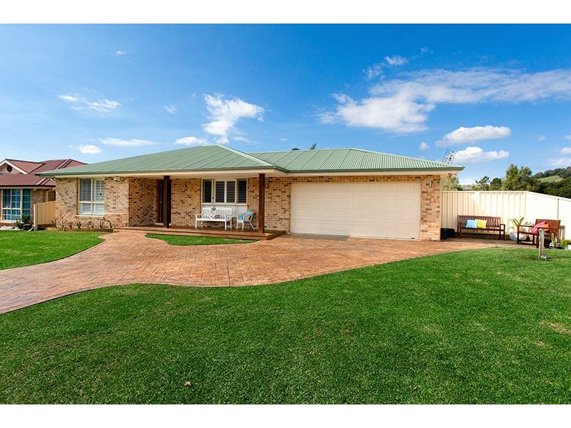 16 Grey Street, Albion Park NSW 2527