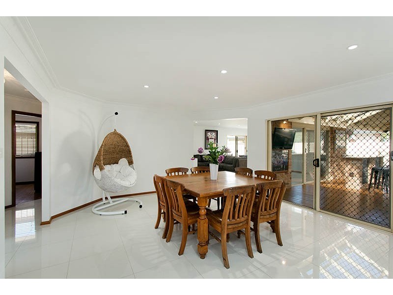 16 Grey Street, Albion Park NSW 2527
