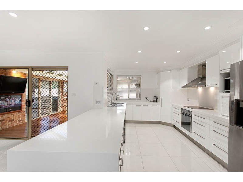 16 Grey Street, Albion Park NSW 2527