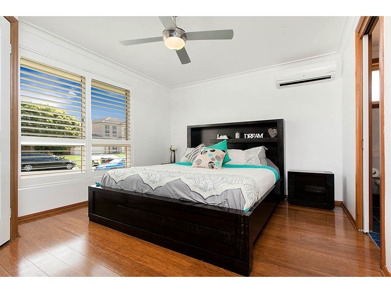 16 Grey Street, Albion Park NSW 2527