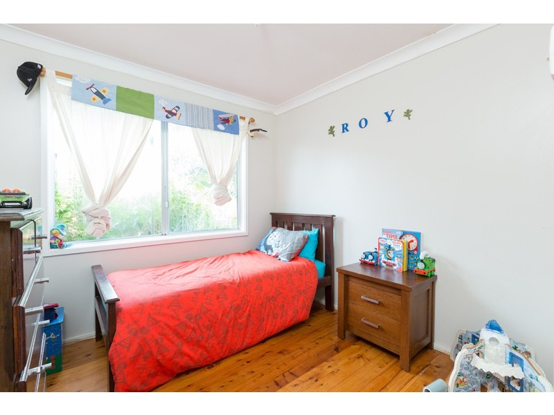 6 Paterson Place, Barrack Heights NSW 2528