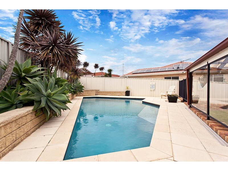 37 Kangaroo Drive, Blackbutt NSW 2529