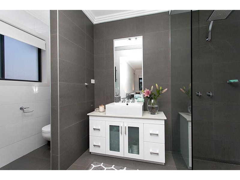7 St Ives Road, Flinders NSW 2529