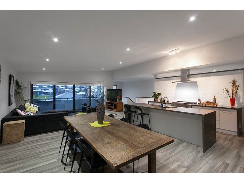 7 St Ives Road, Flinders NSW 2529