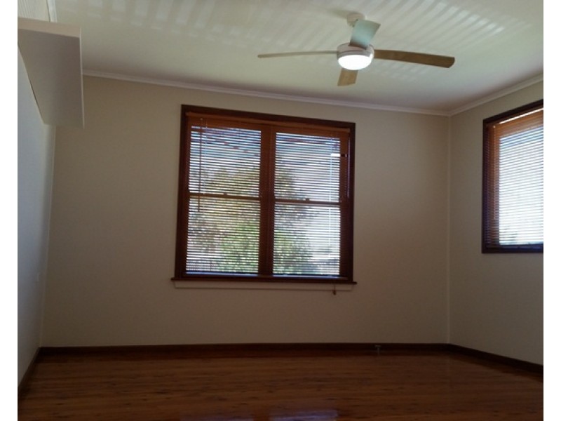 20 Kippax Street, Warilla NSW 2528