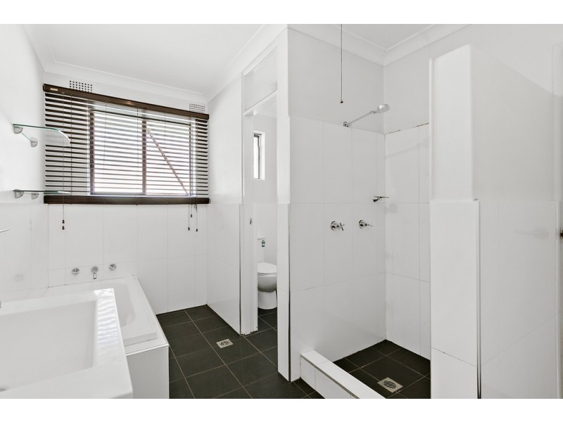 37 Osborne Parade, Warilla NSW 2528
