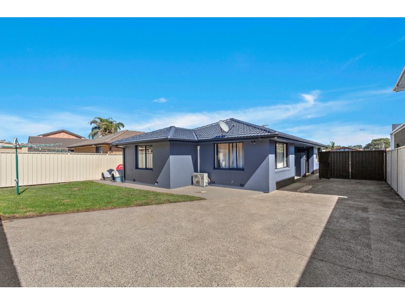 37 Osborne Parade, Warilla NSW 2528