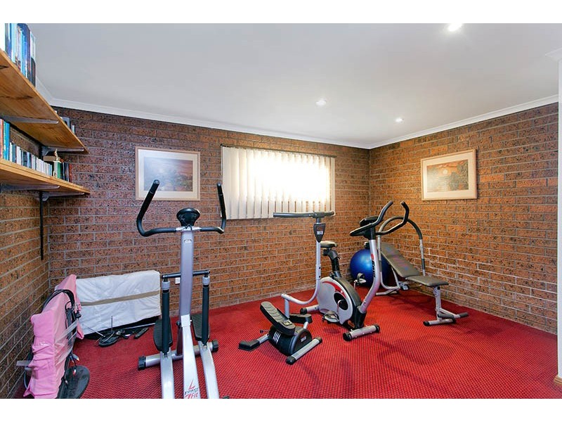 4 Warri Place, Oak Flats NSW 2529