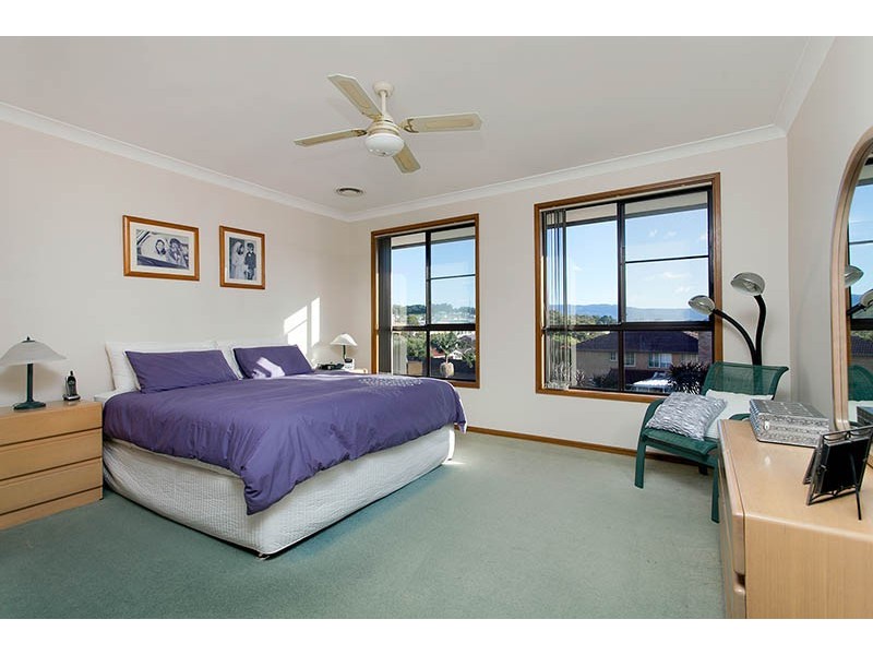 4 Warri Place, Oak Flats NSW 2529