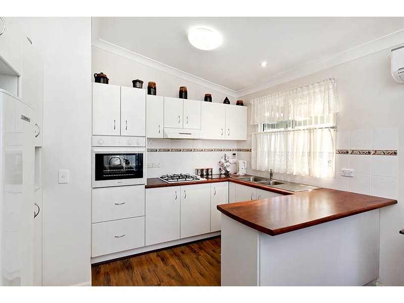 22 Willow Tree Avenue, Kanahooka NSW 2530