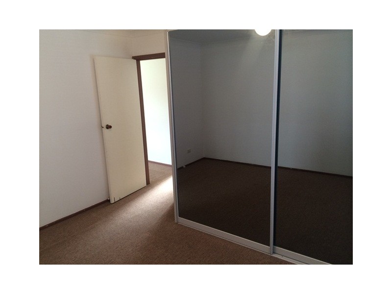 3/2 Barton Street, Oak Flats NSW 2529