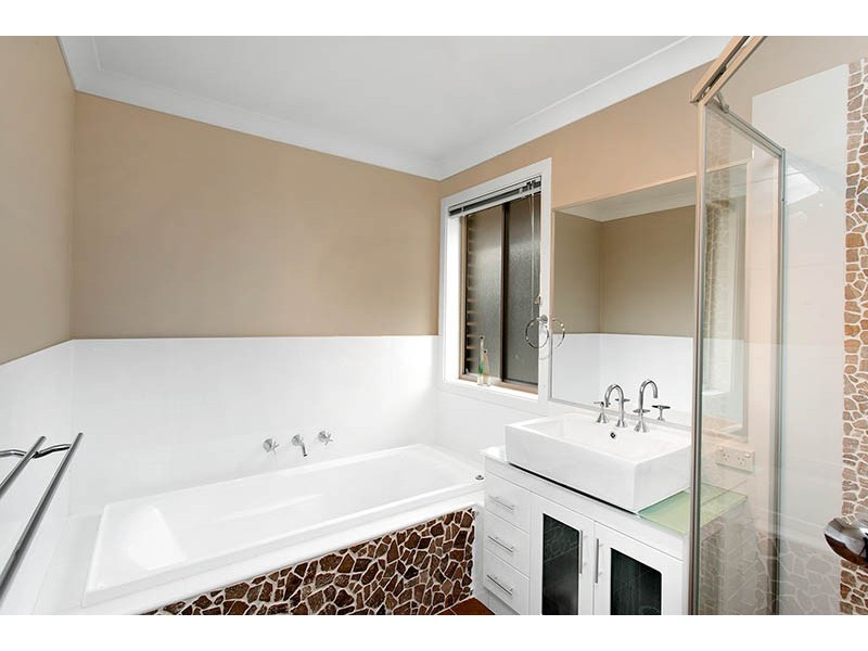 94 Whittaker Street, Flinders NSW 2529