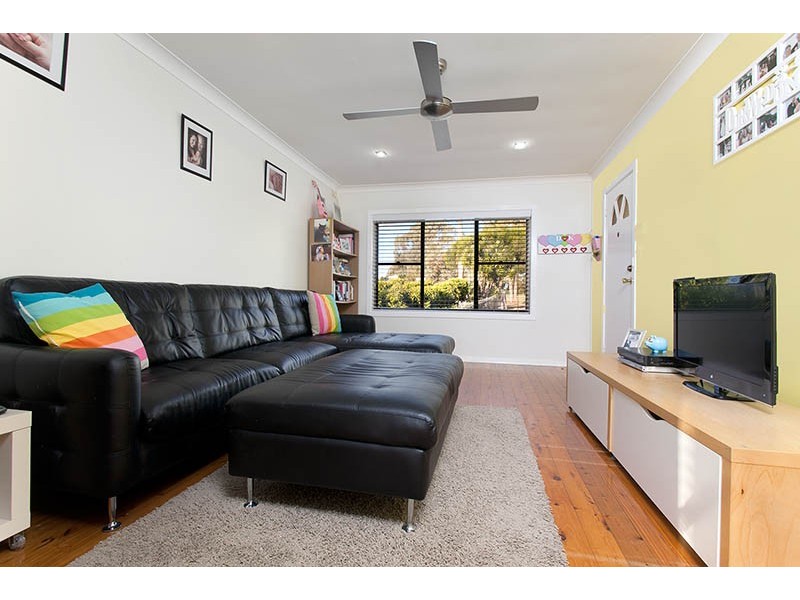 4 McCabe Street, Warilla NSW 2528