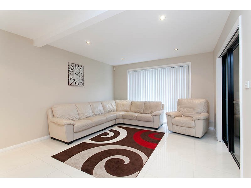 15 Woodburn Terrace, Flinders NSW 2529