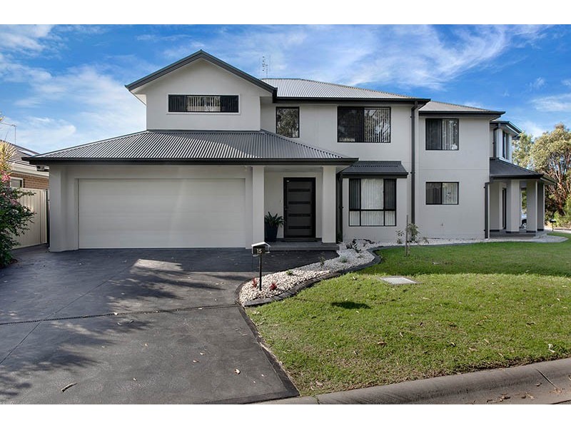 15 Woodburn Terrace, Flinders NSW 2529