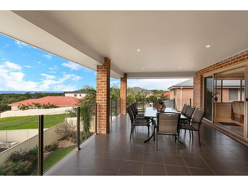 17 Dunk Avenue, Shell Cove NSW 2529